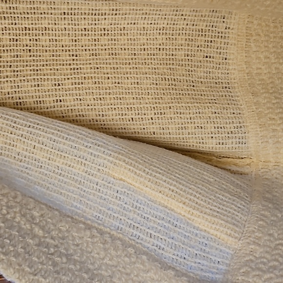 100% All Pure Wool Cardigan Beautiful Loop Knit - Picture 11 of 14